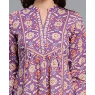 Graceful Women's Top – Elegant & Comfortable Everyday Wear