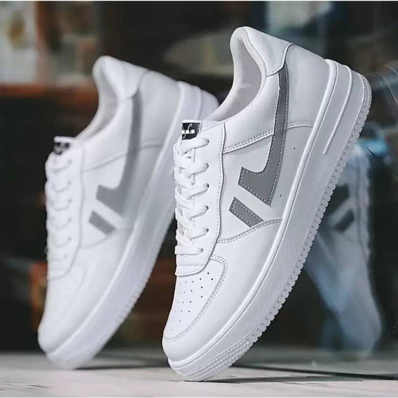Trending Casual Shoes for Men | Stylish Lightweight Sneakers