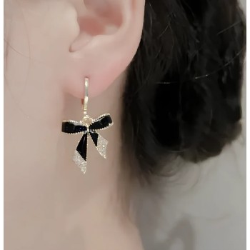 Chic Black Bow Drop Earrings – Elegant Gold-Tone Dangle for Women