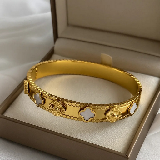 Elegant 18K Gold-Plated Mother of Pearl Floral-Design Bangle Bracelet for Women – Stylish Party, Wedding & Daily Wear Imitation Jewellery with Premium Finish