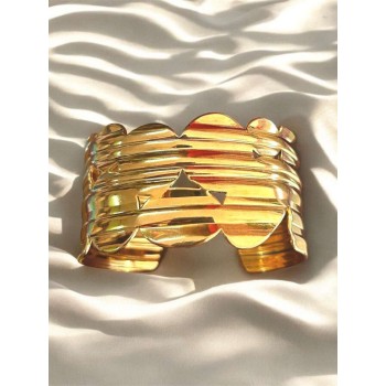 Bold 18K Gold-Plated Wide Cuff Bracelet for Women – Textured Wave Pattern with Cut-Out Detailing – Adjustable Open-Ended Statement Jewellery for Parties, Weddings & Special Occasions