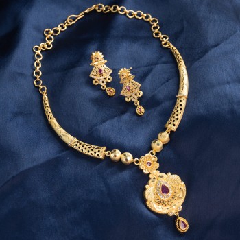 “Luxurious Necklace Set – Timeless Beauty with Matching Earrings”NKSET-0691