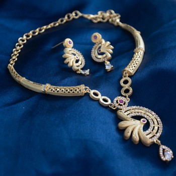 “Luxurious Necklace Set – Timeless Beauty with Matching Earrings”NKSET-0692