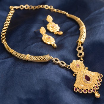 “Luxurious Necklace Set – Timeless Beauty with Matching Earrings”NKSET-0693