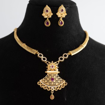 “Luxurious Necklace Set – Timeless Beauty with Matching Earrings”NKSET-0689