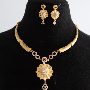 “Luxurious Necklace Set – Timeless Beauty with Matching Earrings”NKSET-0690