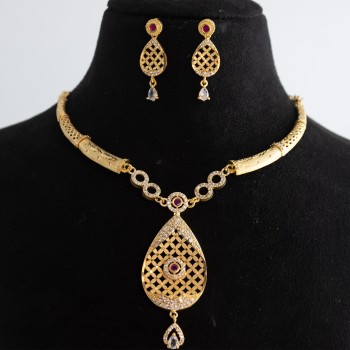 Luxurious Necklace Set – Timeless Beauty with Matching Earrings”NKSET-0688