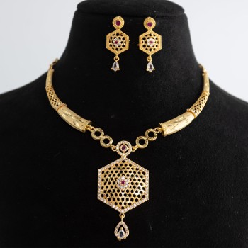 Luxurious Necklace Set – Timeless Beauty with Matching Earrings”NKSET-0694